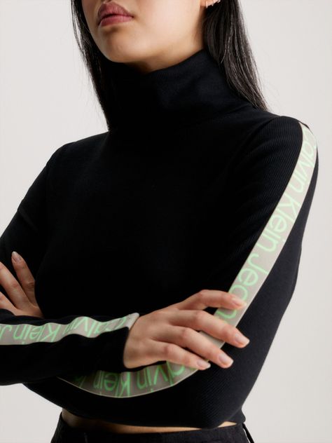Polera Ls Elastic Crop Negro-3