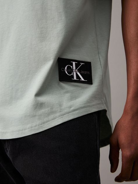 Polera Badge Turn Up Sleeve Gris Calvin Klein-3