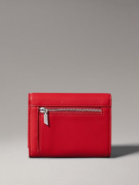 Billetera CK Must Trifold Rojo Calvin Klein-1