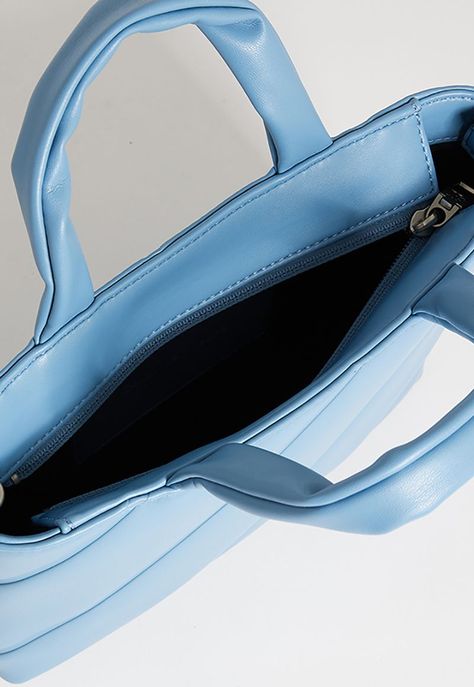 Cartera Tote Quilted Azul Calvin Klein-2