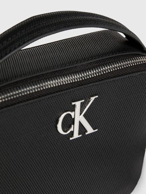 Bandolera Monograma Asa Ajustable Negro Calvin Klein-2