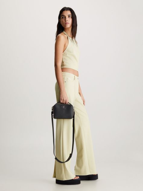 Bandolera Monograma Asa Ajustable Negro Calvin Klein-4