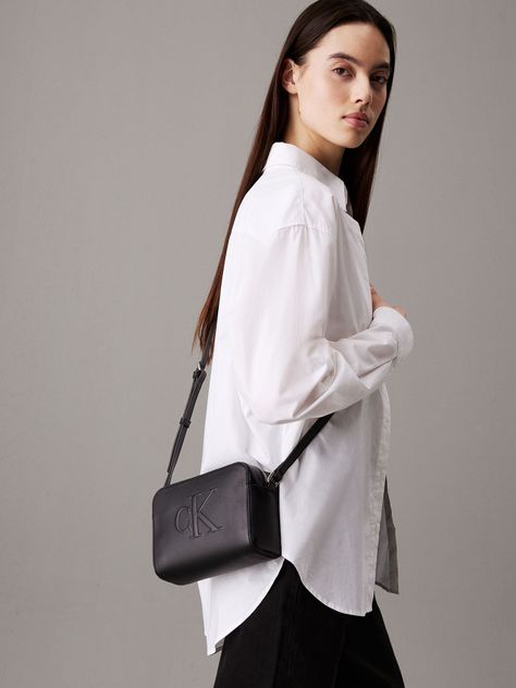 Bandolera Sculpted Deboss Negro Calvin Klein-1