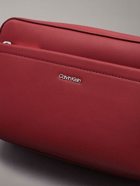 Bandolera CK Must Convertible Rojo Calvin Klein-2