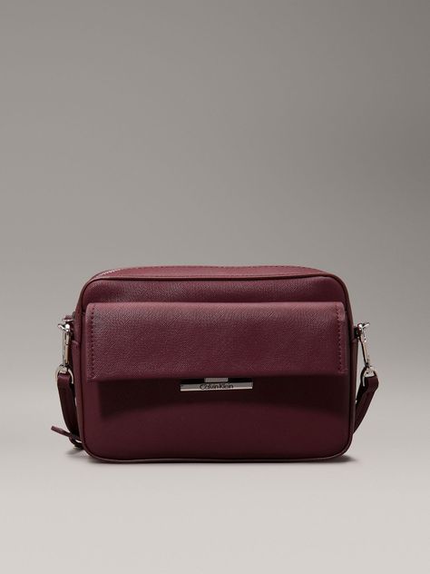 Bandolera CK Linear Saffiano Burdeo Calvin Klein-0