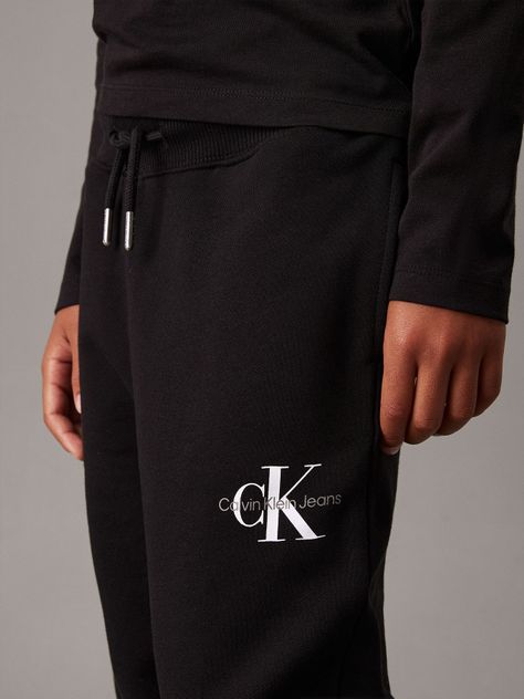 Jogger Niño Monogram Logo Negro Calvin Klein-7