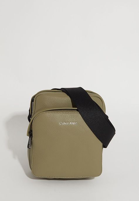 Bolso Reporter Ck Must  S Verde Calvin Klein-0
