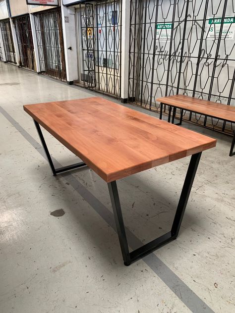 mesa de roble base trapecio-3