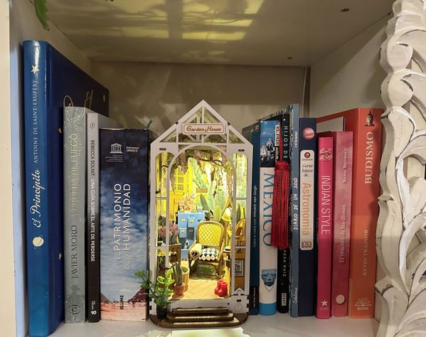 Separador de Libros Puzzle 3D de Madera Garden House - Robotime-6