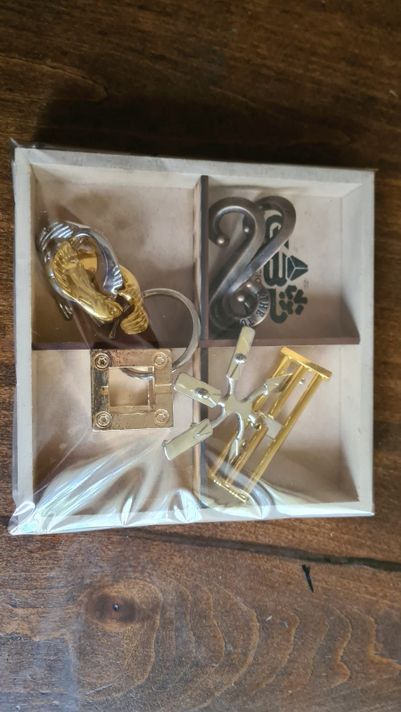 Pack de 4 Rompecabezas de Metal-1