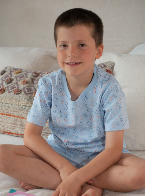 Pijama corto niño palmeras celeste-1