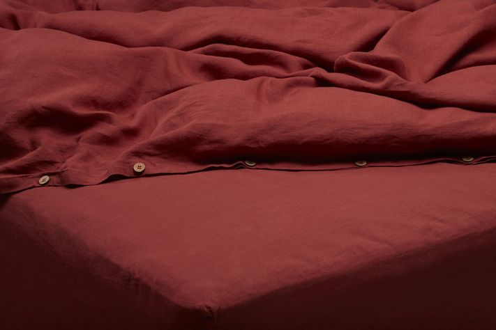 Set 2 Fundas de almohada 100% lino prelavado, color granate tamaño 52x92cm.-1