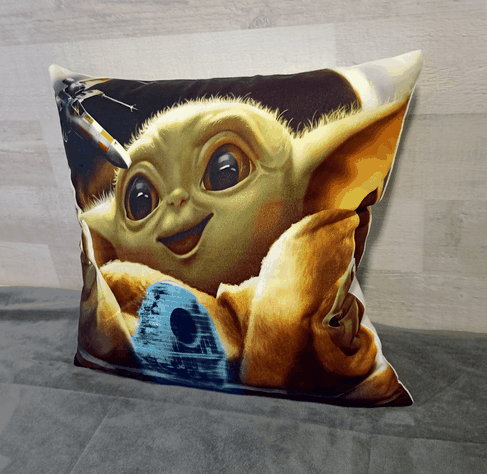 Cojín Felpa 45x45 cm De Baby Yoda Y Estrella De La Muerte-1