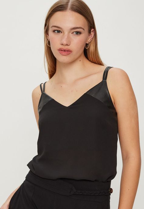 Blusa Lisa Negro iO 14020124050102-2