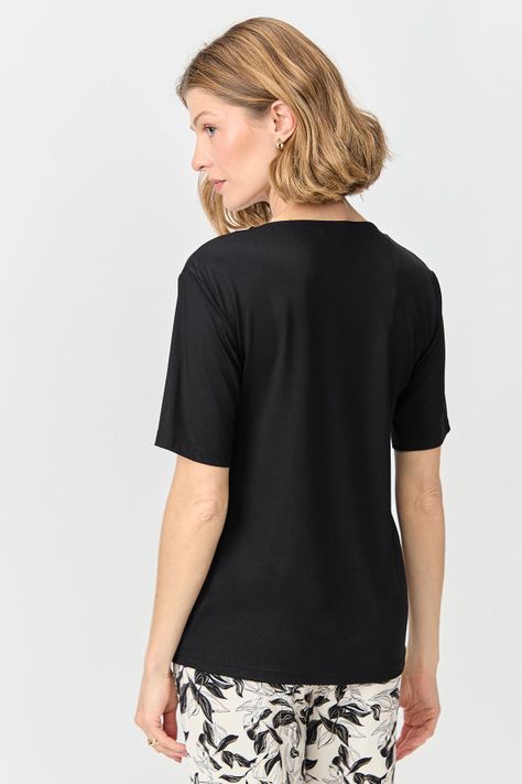 Polera Escote En V Negro Ma Griffe 14202224007102-4