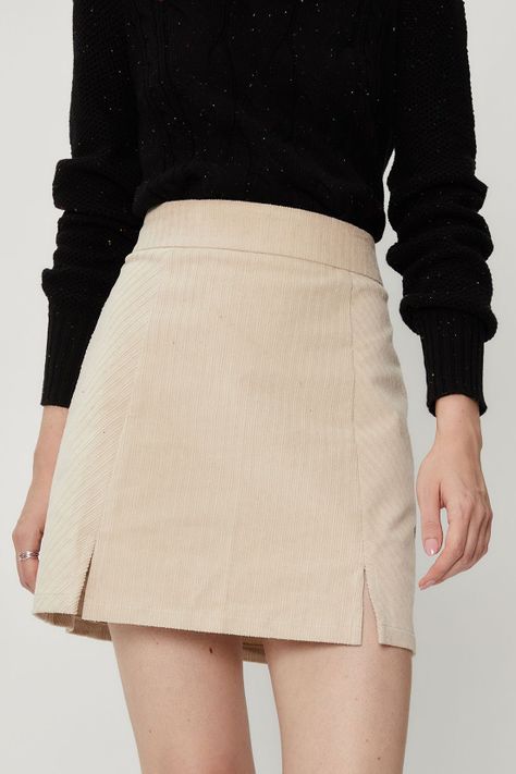Falda Lisa Beige iO 12020124054106-4
