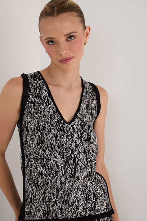 Polera Tejida Print Negro 18207125002102-4