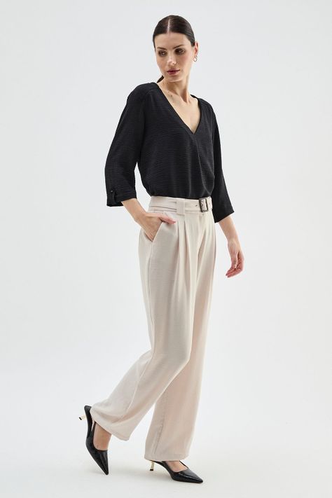Blusa Escote En V Negro Ma Griffe 14002224007102-2