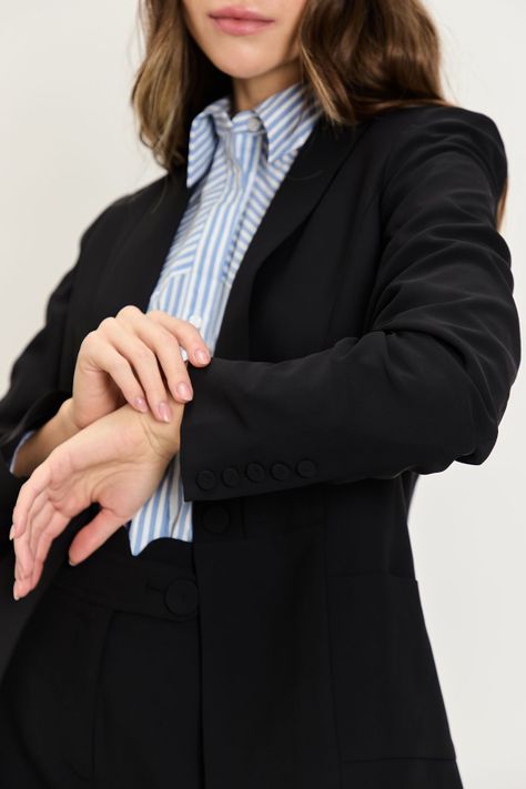 Blazer Liso Negro iO 16020224015102-1