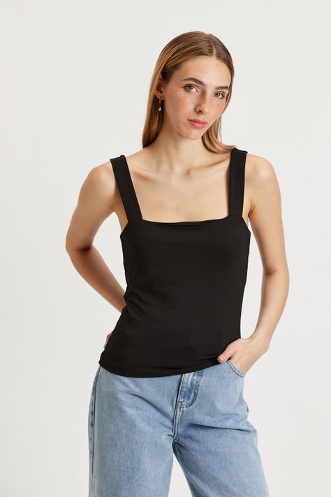 Polera Lisa Negro iO 14220224062102-2