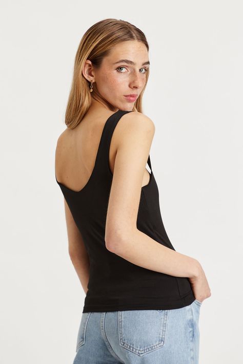 Polera Lisa Negro iO 14220224062102-3