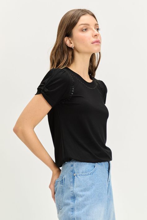 Polera Lisa Negro iO 14220224006102-2