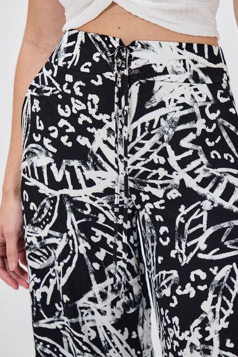 Pantalon Fantasia Negro iO 11120224003102-2