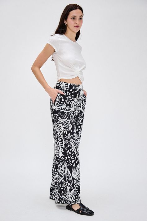 Pantalon Fantasia Negro iO 11120224003102-3