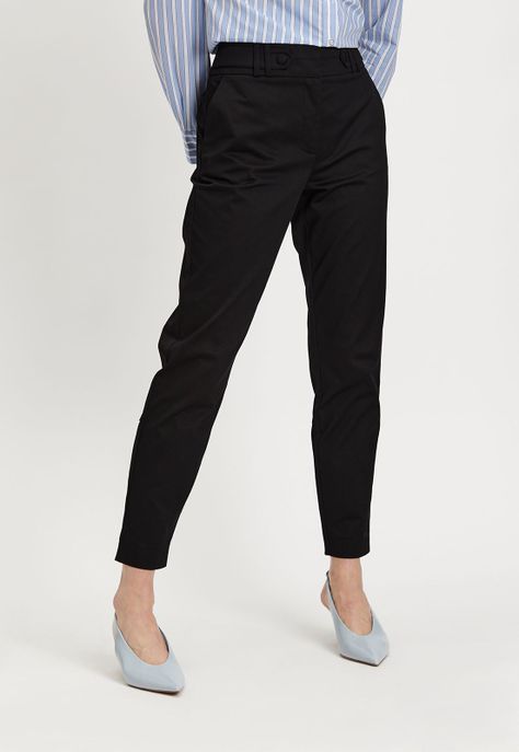 Pantalon Liso Negro iO 11020224052102-1
