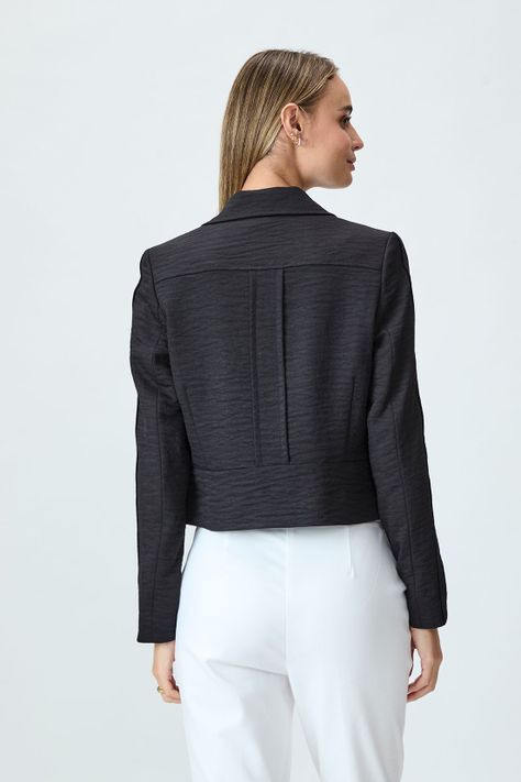 Blazer Liso Negro iO 16020125002102-4