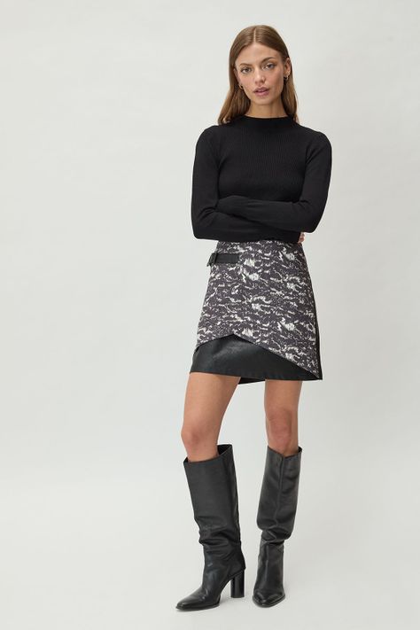 Falda Fantasia Gris 12120125003163-1