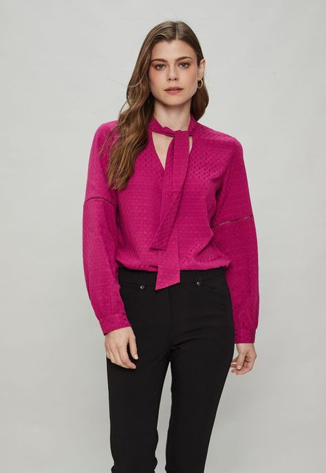 Blusa Textura Con Lazo En Cuello Burdeo Ash 14007124054112-2