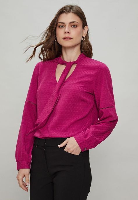 Blusa Textura Con Lazo En Cuello Burdeo Ash 14007124054112-3