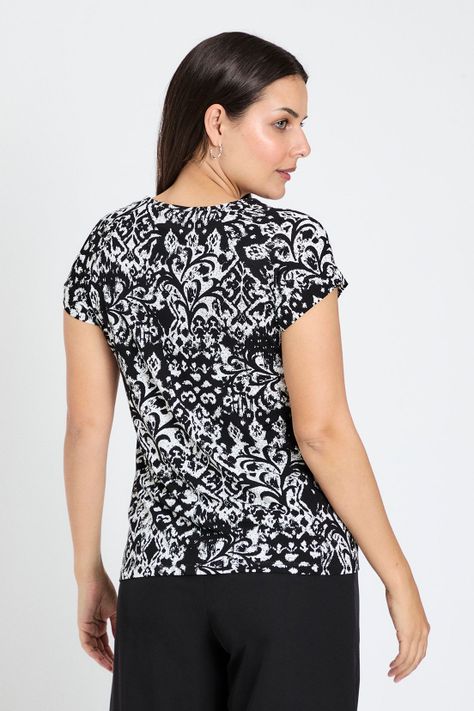 Polera Estampada Negro Ash 14307224053102-2