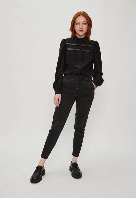 Blusa Lisa Negro iO 14020124060102-0