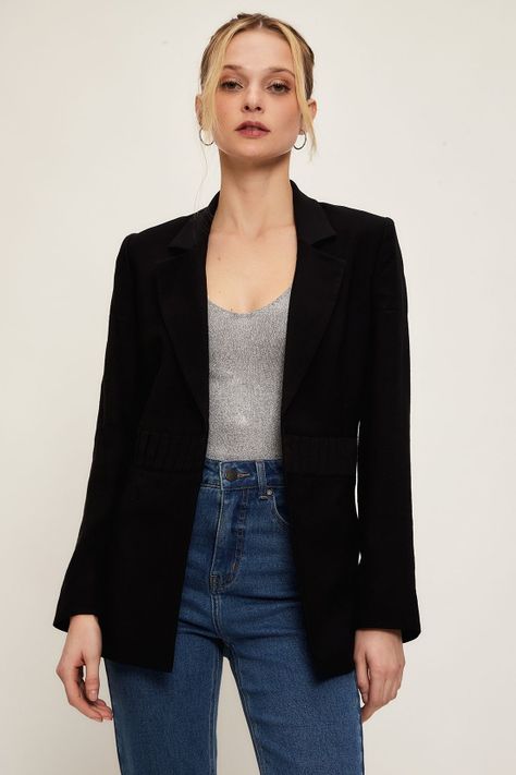Blazer Liso Negro iO 16020224009102-0