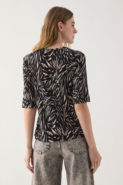 Polera Fantasia Negro 14307125002102-2