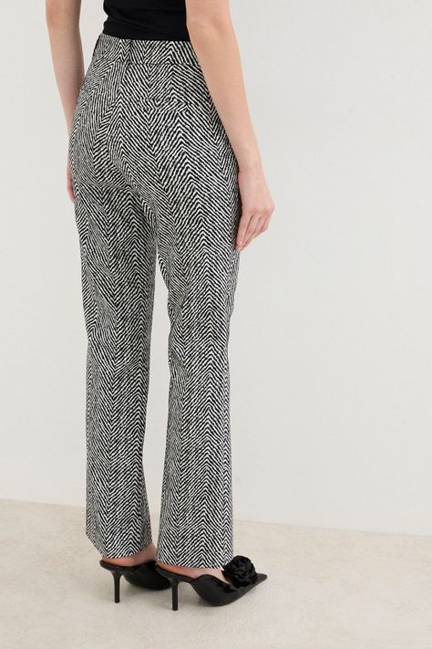 Pantalon Fantasia Negro 11107125003102-4