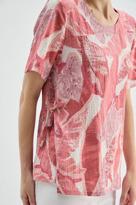 Blusa Estampada Con Amarras Costado Crudo Ma Griffe 14102224069105-1