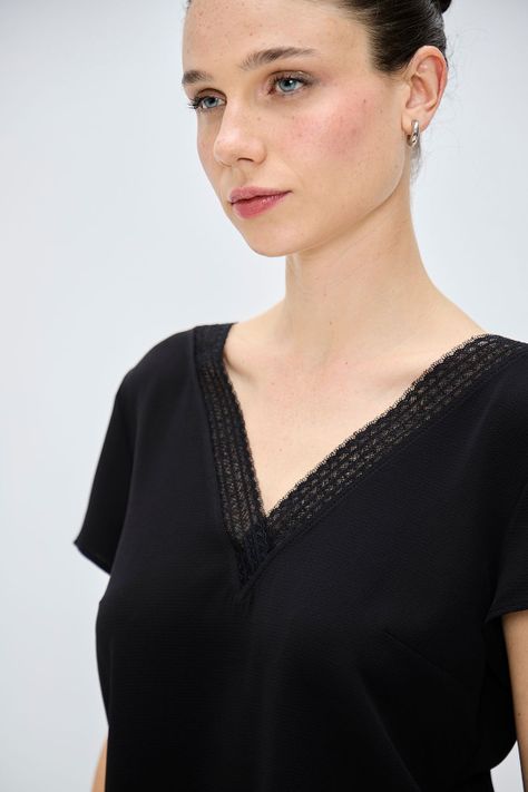 Blusa Lisa Negro iO 14020224084102-2