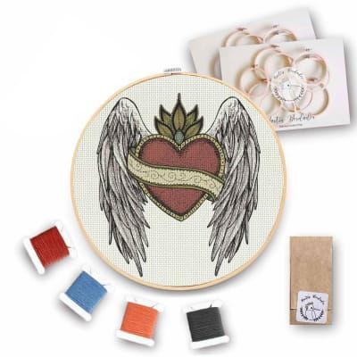 Kit de Bordado Corazón Alas y Ornamento-0
