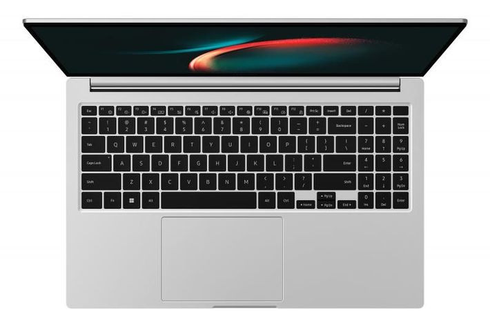 Samsung Galaxy Book 3 - i5  8GB Silver-0