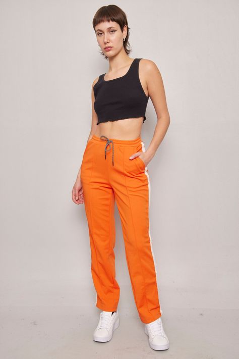 Buzo deportivo  naranja hunter talla S-4