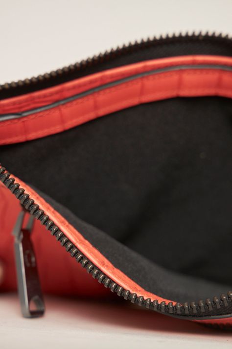 Cartera casual  coral etienne aigner talla XS-4