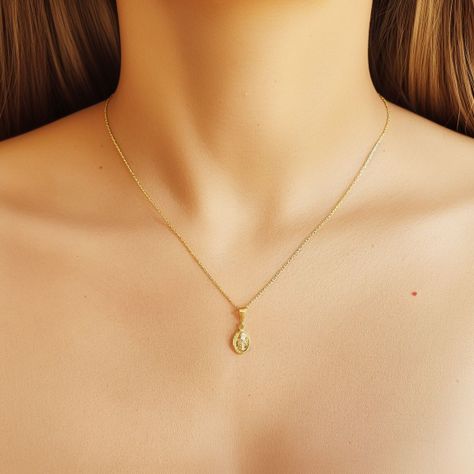 Collar Virgen de los Rayos Mini Enchapado Oro 18K-3