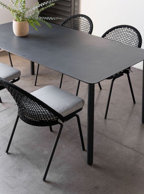 Silla Terraza Poly Negra-0
