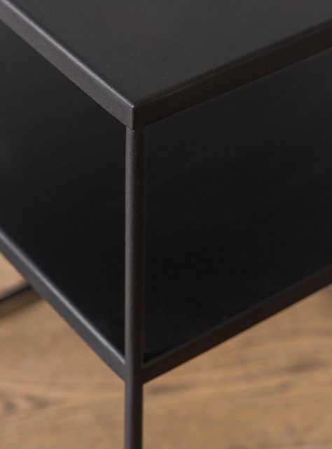 Mesa Lateral Marchena V-4