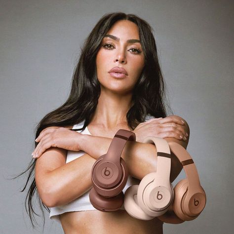 Audífonos Bluetooth Beats Studio Pro - Beats x Kim Kardashian - Dune-3