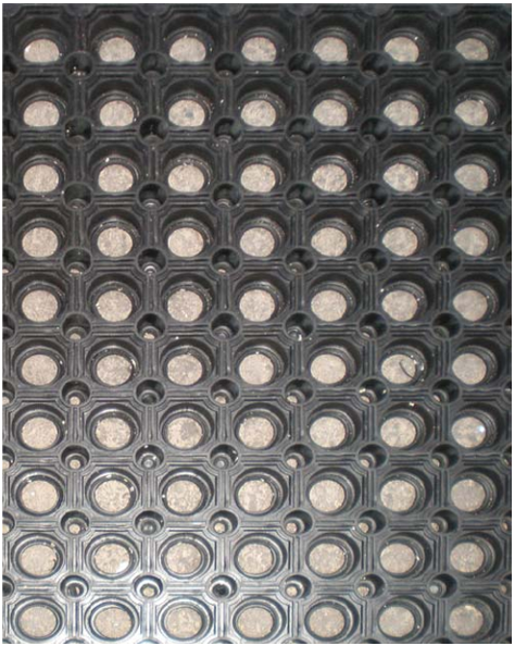 Piso Antifatiga con Orificios 150cmx100cm x20mm Qrubber-1