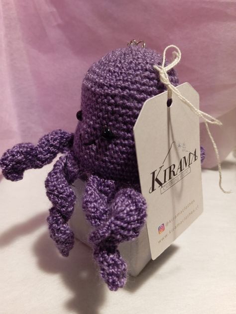 Amigurumi de Pulpo Lila Tejido a Mano -1